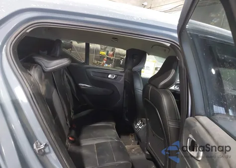 2021 Volvo Xc40 T5 Momentum from USA, damaged, VIN YV4162UK2M2481550